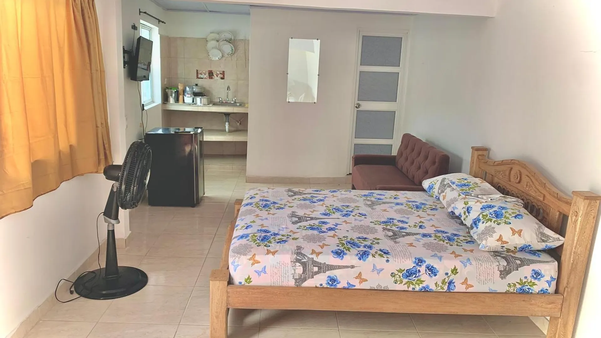 Pensión Hostal La Flora Cartagena